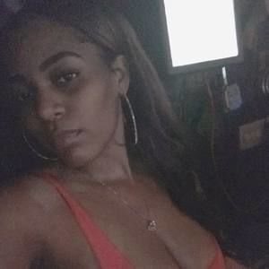 Meet your Posher, Bia